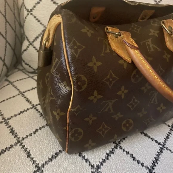 Louis Vuitton Speedy 25 Monogram Leather Satchel (Vintage) - Picture 5 of 9